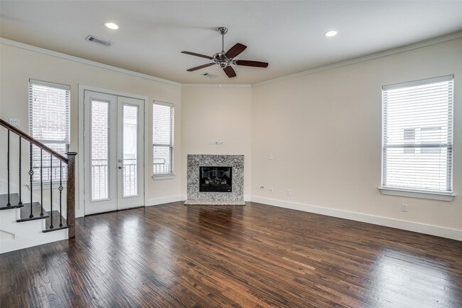 Building Photo - 4323 Dickason Ave