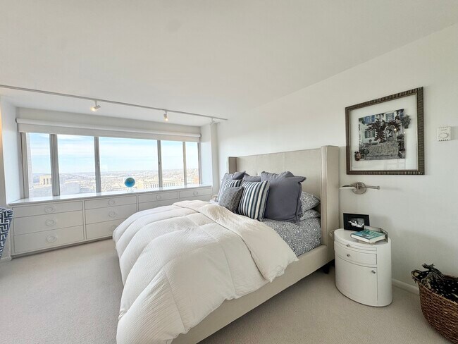 Building Photo - 2510 Grand Blvd