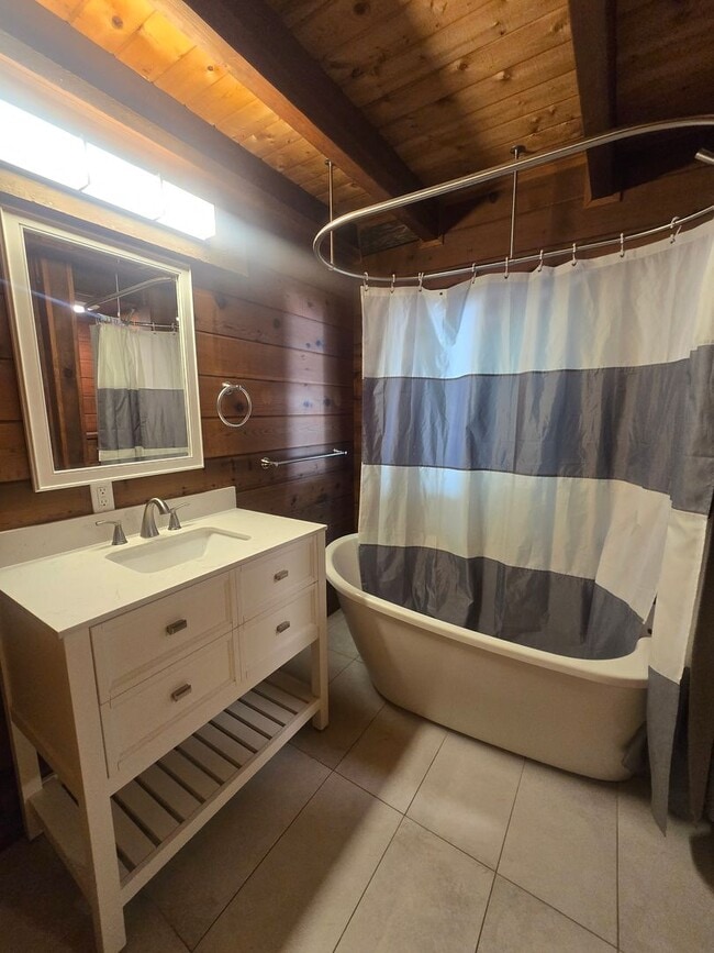 Building Photo - Charming 2-Bedroom Retreat in Ferndale