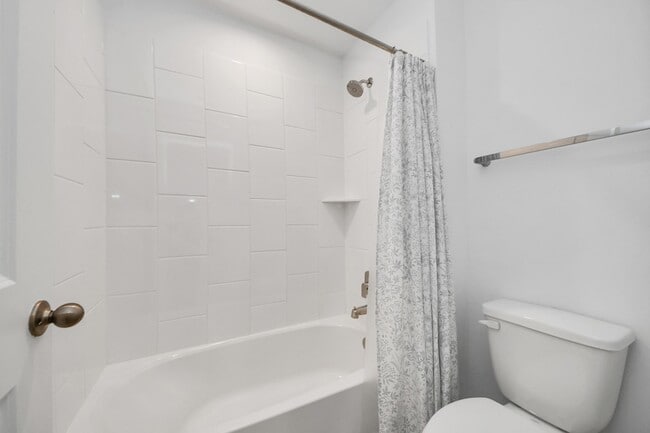 Building Photo - 7811 Bel Fiore Dr