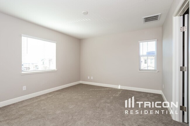 Building Photo - 2659 Miller Run Ln