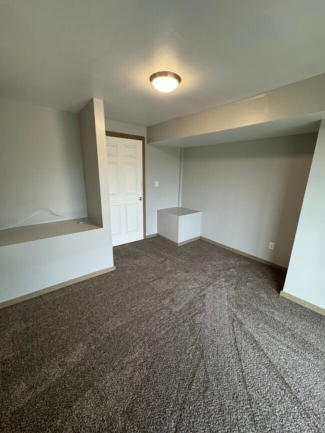 Building Photo - 1208 Washington Pike