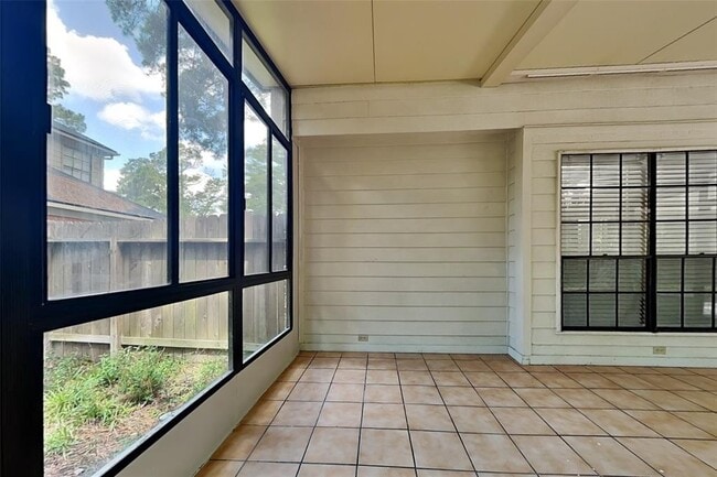 Building Photo - 151 E Pathfinders Cir
