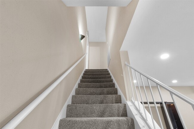 Building Photo - 14911 Wunderlich Dr