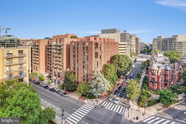 Building Photo - 2201 L St NW