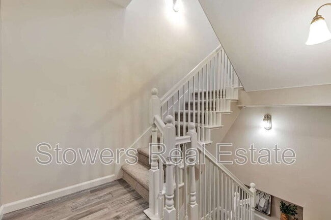 Building Photo - 3744 Whitworth Dr