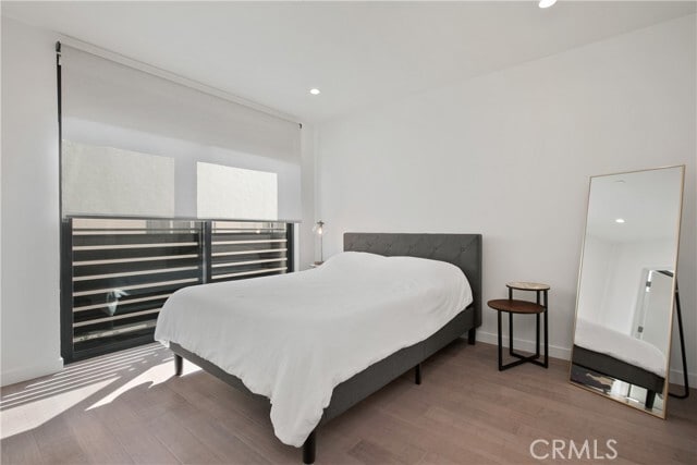 Building Photo - 823 N Fuller Ave