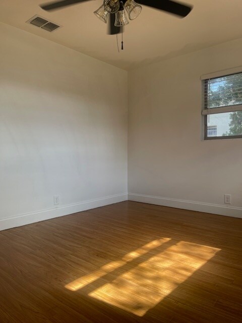 Building Photo - 5437 Jaguar Ln