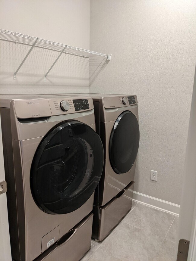 Building Photo - 25 Ibiza Ct