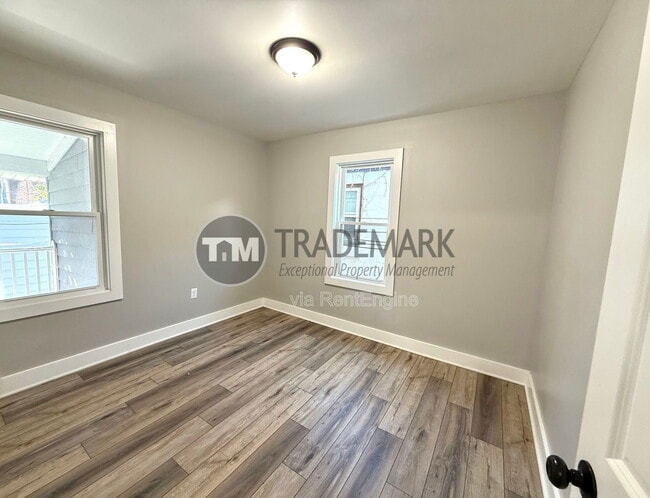 Building Photo - 42 N State St