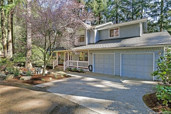 Building Photo - Bellevue 4 bd 2.5 bath house close to Micr...