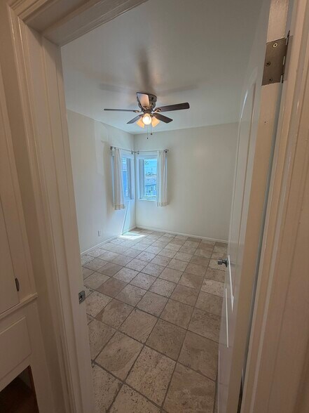 North Bedroom - 256 17th St