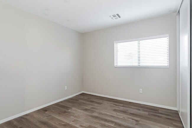 Building Photo - 11240 E Sunland Ave