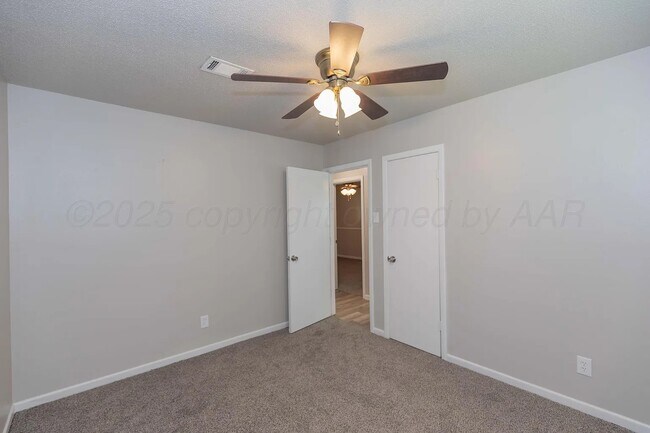 Building Photo - 3617 SE 31st Ave