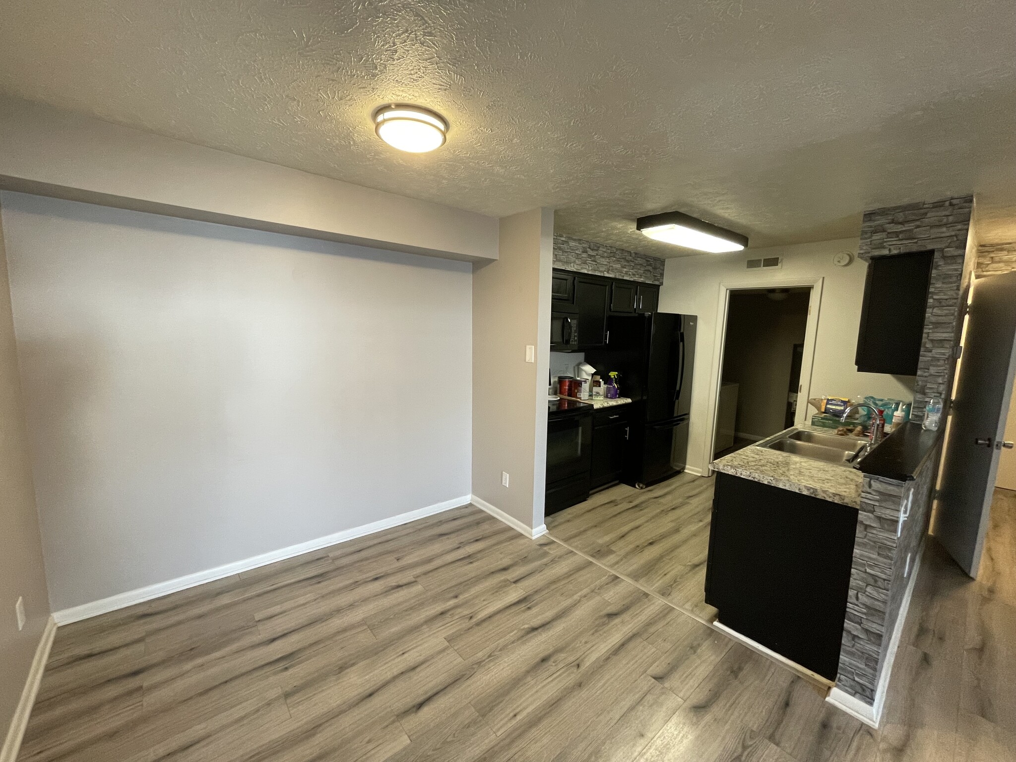 Building Photo - 539 Aspen Glen Dr