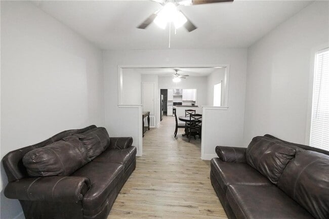 Building Photo - 1415 Marguerite St