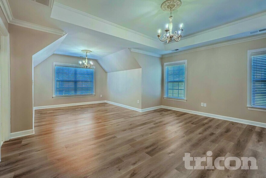 Building Photo - 1104 Brough Hall Dr