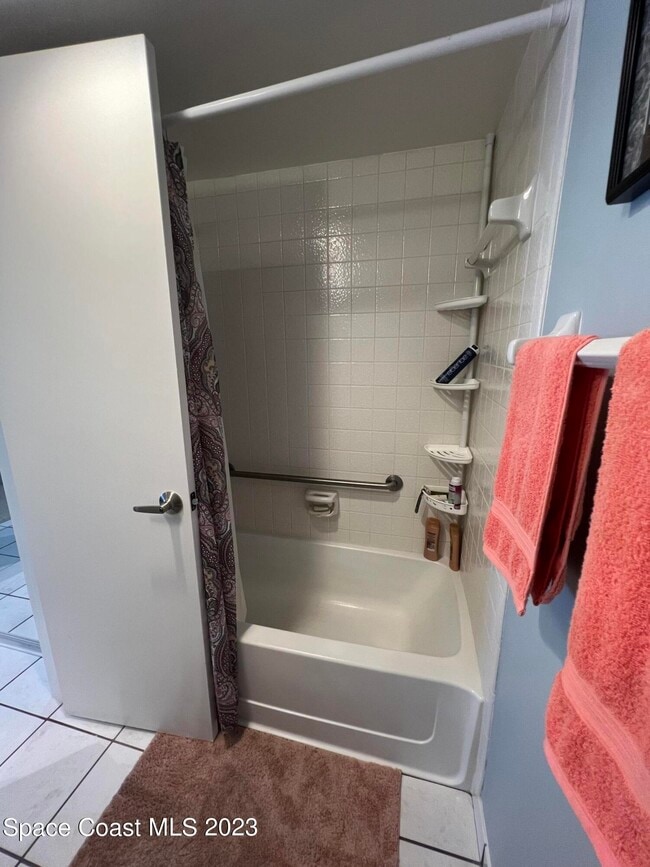 Building Photo - 969 Sonesta Ave NE