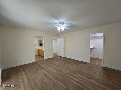 Building Photo - 4423 E Catalina Ave