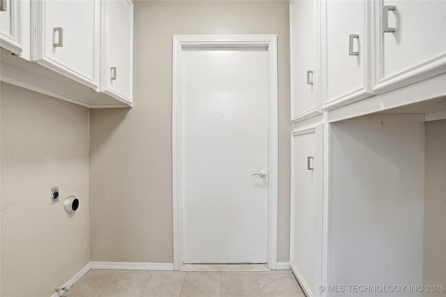 Building Photo - 7450 N 117th E Ave