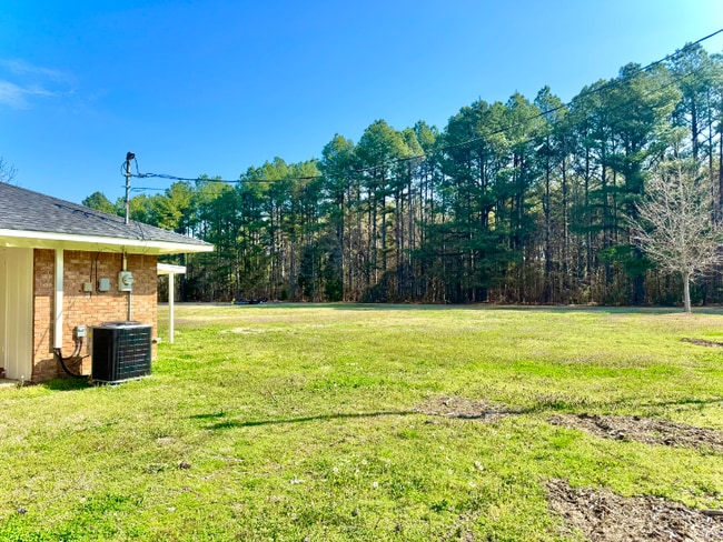 Building Photo - 992 Buck Egger Rd