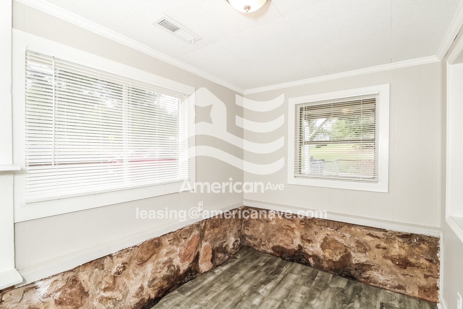 Building Photo - 720 Bryant Rd