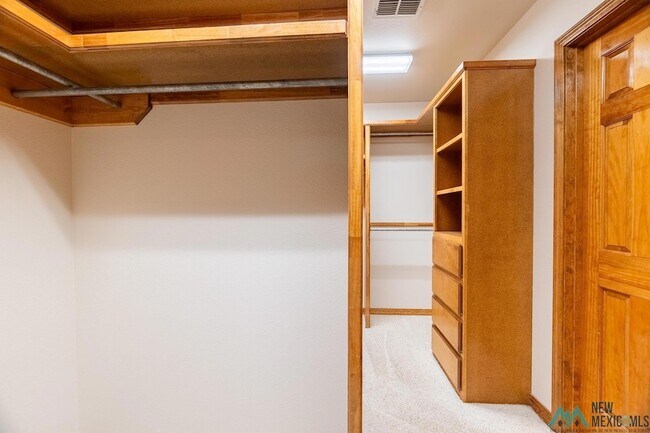 Building Photo - 3905 Springwood Dr