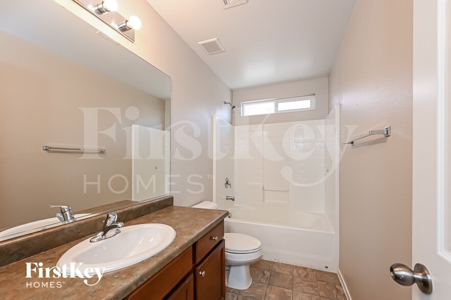 Building Photo - 8269 Vanity Fair Ln