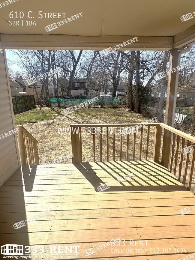 Building Photo - 610 C. Street-