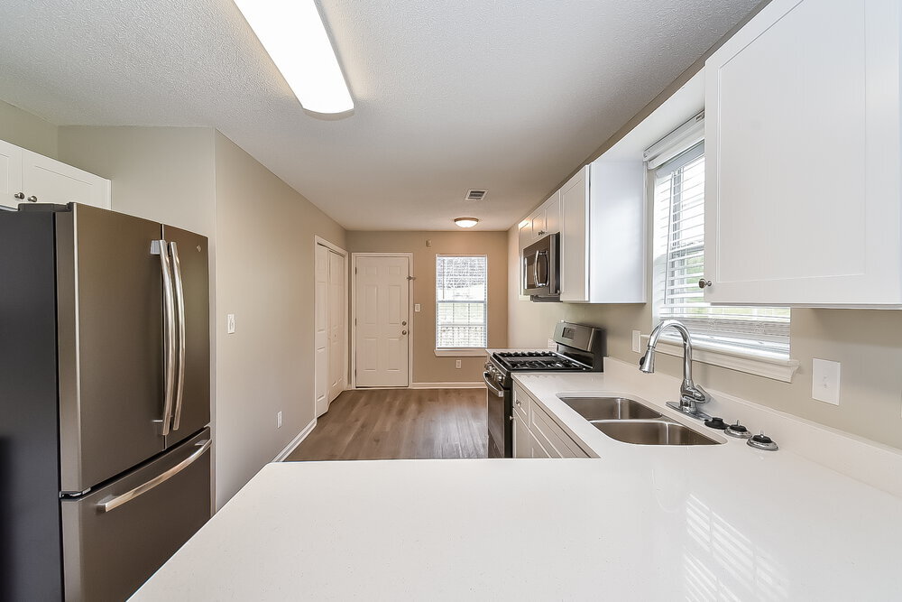 Building Photo - 1376 Camrose Ct