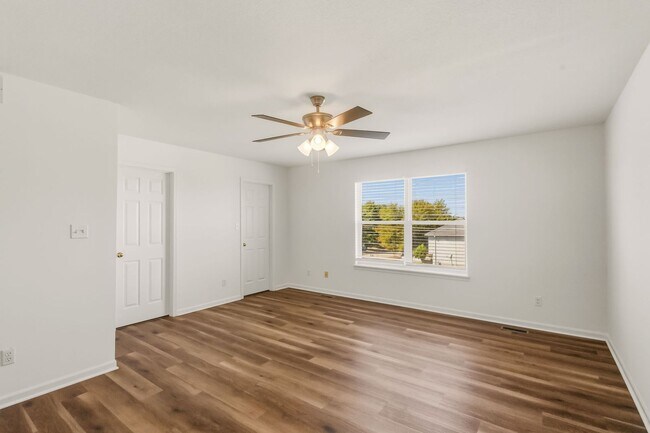 Building Photo - 3505-3507 La Mesa Dr.