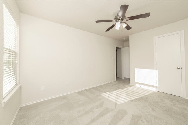 Building Photo - 6642 Haven Forest Ln