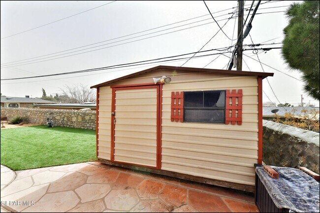 Building Photo - 7830 Basswood Ave