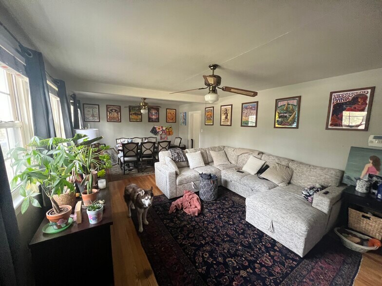 Building Photo - 6241 Forest Hill Ave