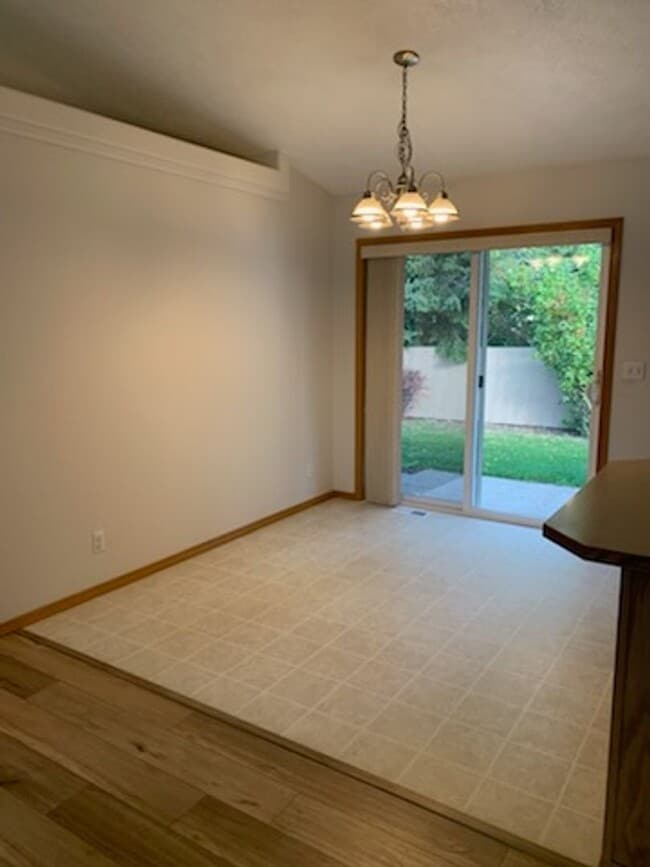 Building Photo - 9049 Torrey Ln
