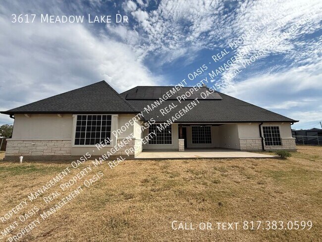 Building Photo - 3617 Meadow Lake Dr