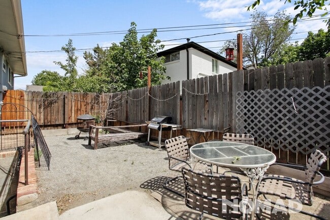 Building Photo - Charming 3BR Townhome in Boulder