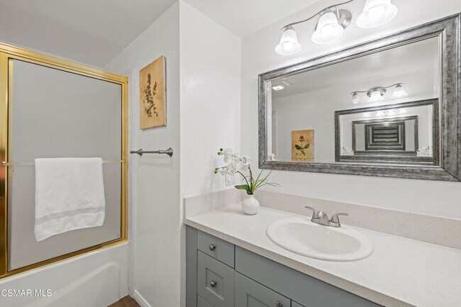 Building Photo - 287 Golden Fern Ct