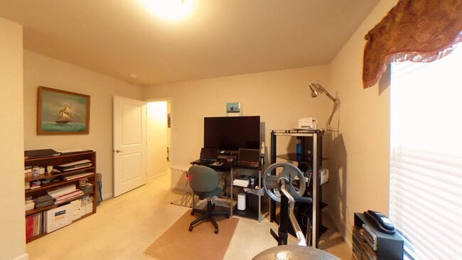 Building Photo - Large Single Home in The Woodlands On Fish...