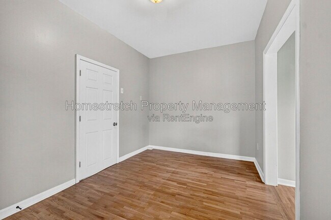 Building Photo - 6737 Fyler Ave