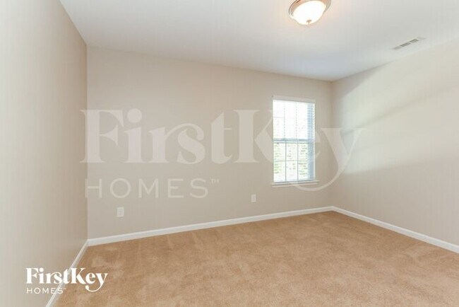 Building Photo - 7217 Niccoline Ln
