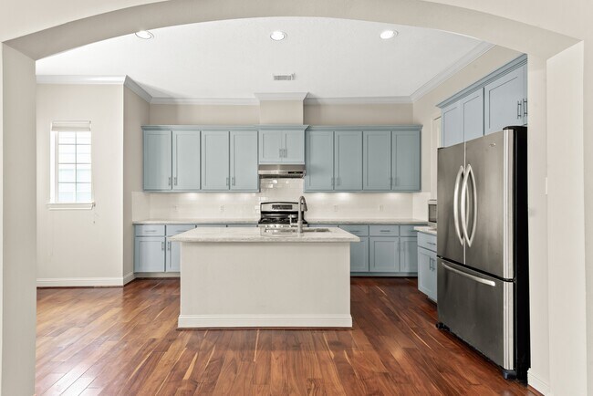 Building Photo - 5610 Kiam St