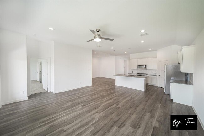 Building Photo - 1728 Daylight Lk Dr
