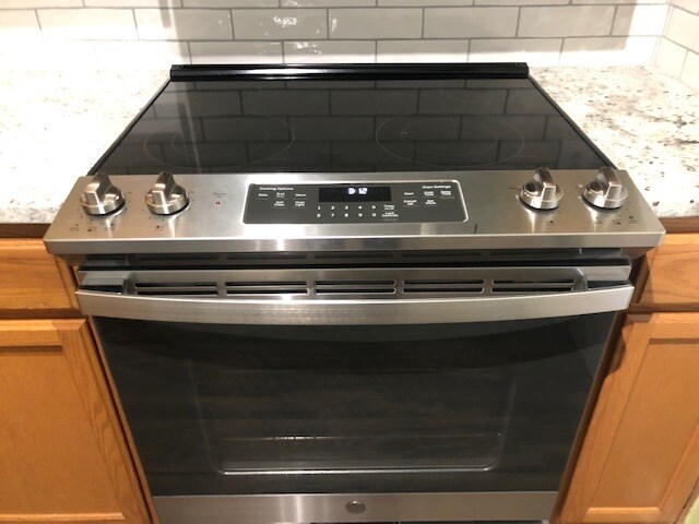 Stovetop - 2450 Wickersham Ln