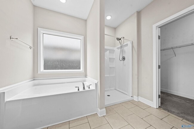 Building Photo - 104 Erskin Parcus Dr