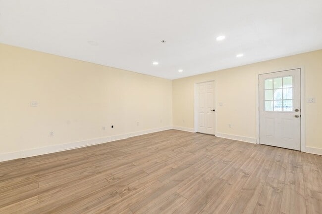 Building Photo - 3098 Murphy Hwy