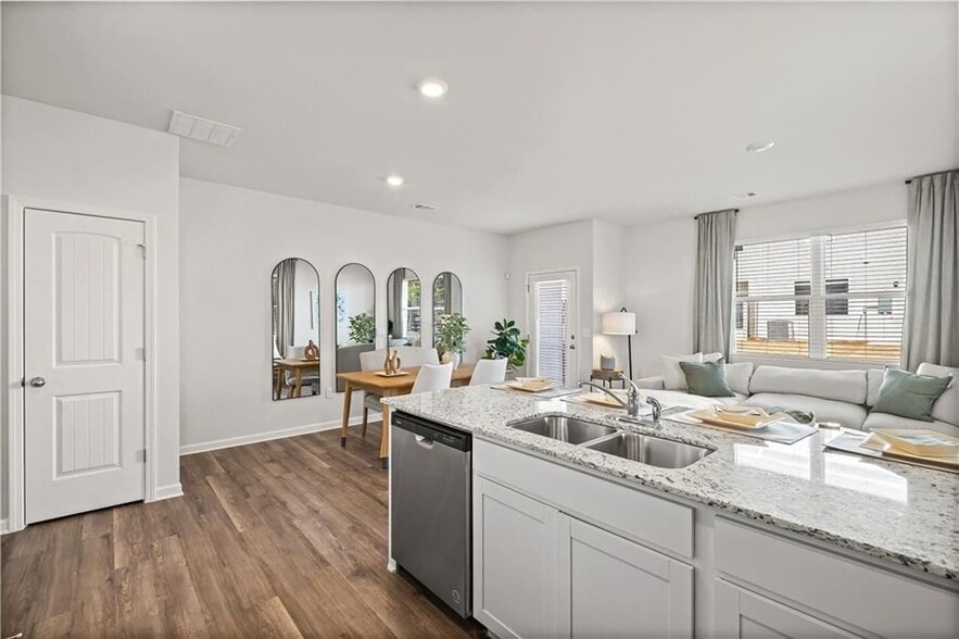 Building Photo - 3 Silverbell Ln NW