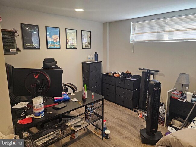 Building Photo - 12 Fairmount Dr