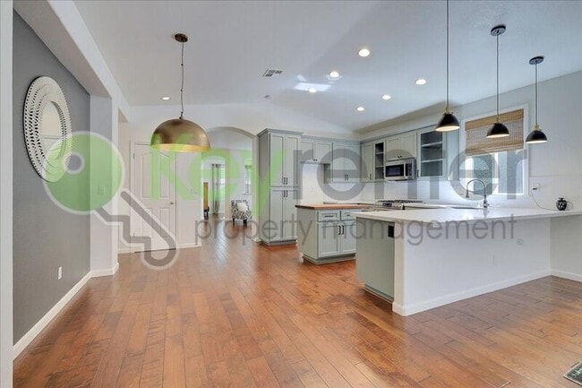 Building Photo - 4510 Pheasant Ln