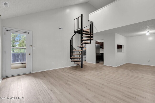 Building Photo - 4403 Aberdeen Dr